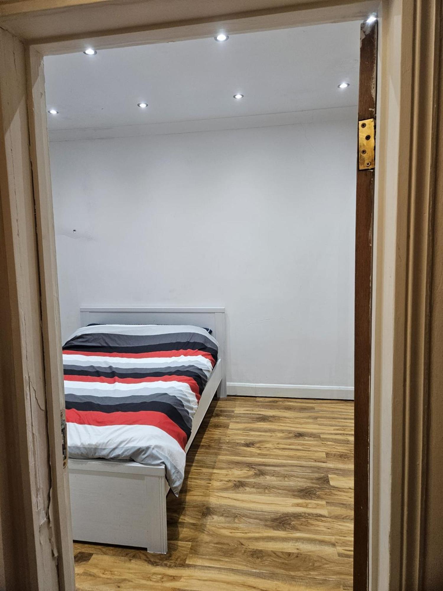Appartamento 2 Bedroom Flat - Travel Direct To Heathrow/central Londra
