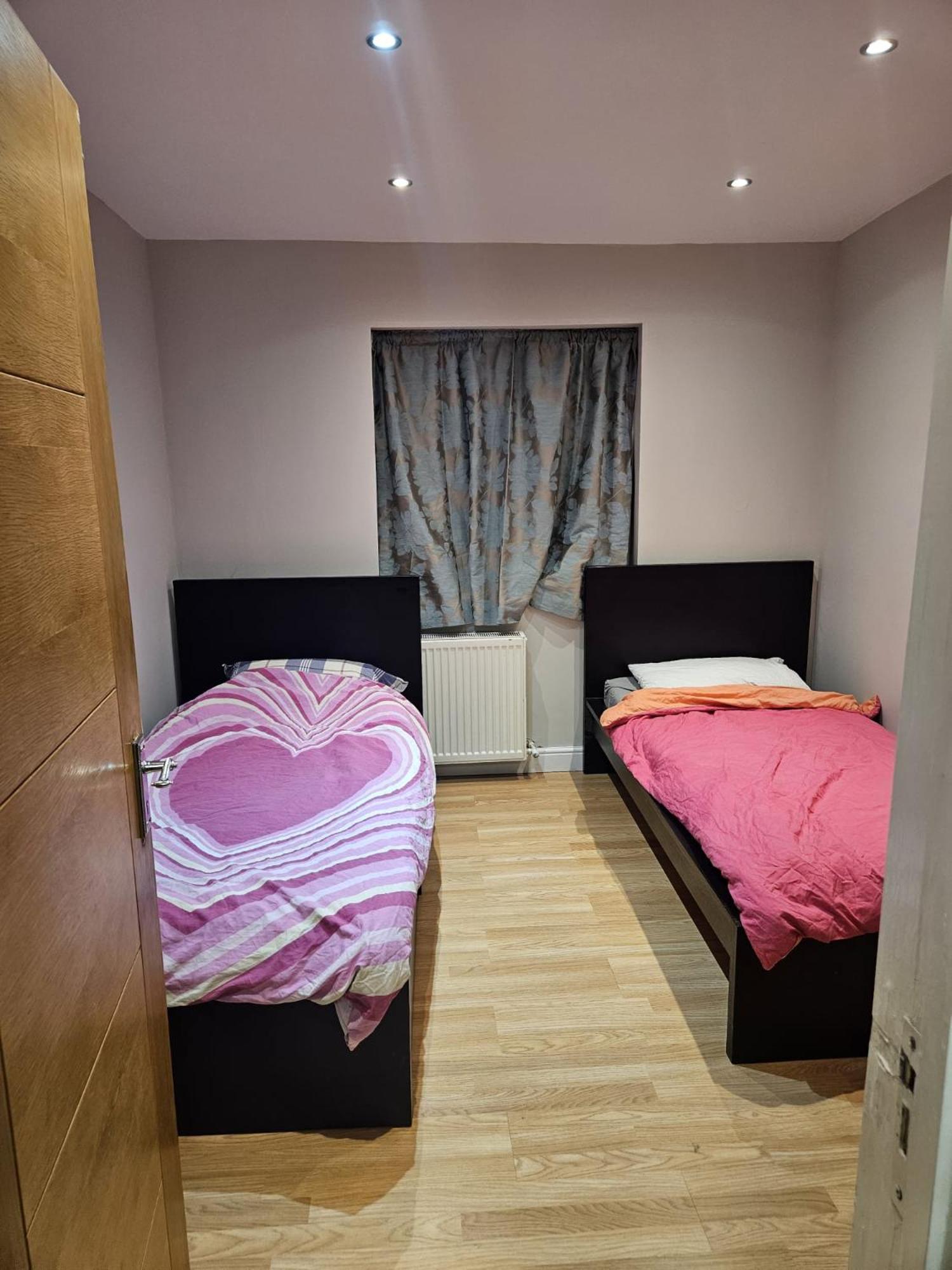 2 Bedroom Flat - Travel Direct To Heathrow/central Appartamento